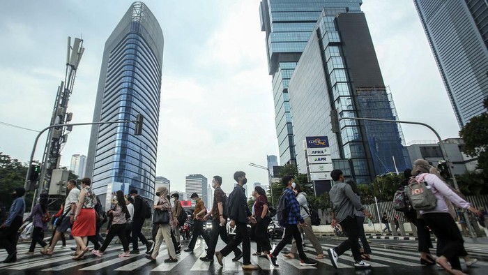 Potret Jakarta yang Jadi Magnet untuk Mengadu Nasib Jakarta menjadi kota primadona para pencari kerja dari seluruh penjuru Tanah Air. Sebanyak 40 ribu pendatang baru diprediksi masuk ke Jakarta usai Lebaran 2023.
