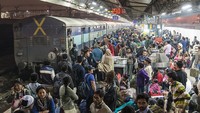 India berada di peringkat kedua dengan perbedaan tipis, yakni 1,411 orang. Kemudian, diikuti Amerika Serikat (AS) dan diikuti Indonesia dengan masing-masing 340 juta jiwa dan 274 juta jiwa. Getty Images/Frank Bienewald