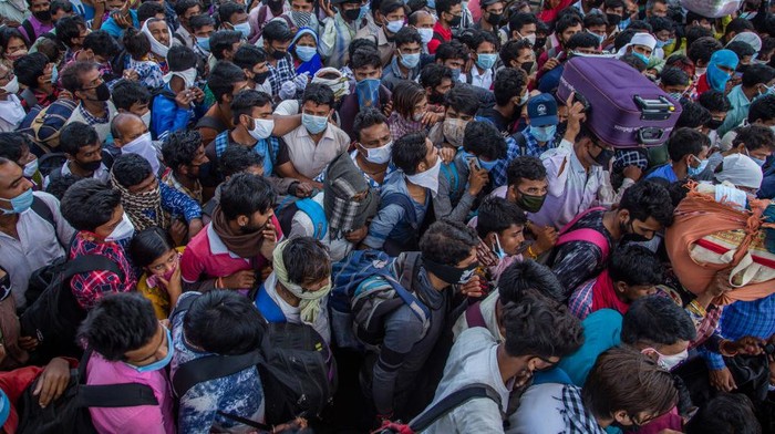 Perserikatan Bangsa-Bangsa (PBB) menyatakan India akan menyalip China sebagai negara terpadat di dunia. Populasi di India mencapai 1,422 miliar orang!