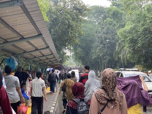 Banyaknya Perokok di Ragunan Bikin Pengunjung Ragunan Lain Terganggu!