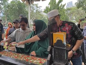 10 Tahun Uje Berpulang, Ini yang Dirindukan Ibunda