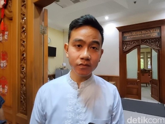 Wali Kota Solo Gibran Rakabuming Raka di Balai Kota Solo, Rabu (26/4/2023).