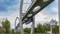 Kereta monorel tanpa awak ini dirancang untuk proyek wisata Lembah Optik Tiongkok (OVC).  