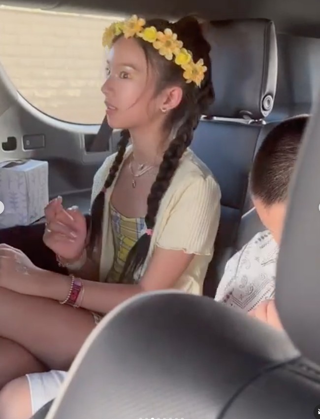 Sudah remaja, Kierra kini terlihat makin cantik. Kierra sendiri merupakan anak Adinda Bakrie dengan mantan suaminya, Seng Hoo Ong. Foto: Instagram/@adindabakrie