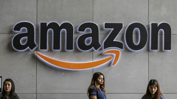 Sebelumnya Amazon mengumumkan akan melakukan PHK kepada 9.000 karyawannya. Divisi yang masuk gelombang pengurangan berikutnya adalah divisi SDM dan komputasi awan (cloud).