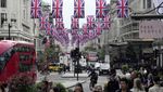 Bendera Britania Raya Hiasi Kota London Jelang Penobatan Raja Charles