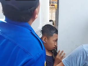Bikin Tegang! Kepala Bocah Madiun Terjepit Pilar Beton Selama 1,5 Jam
