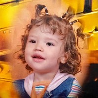 Sepertinya aku sudah mewarnai rambut dan menyuntik bibirku dan seperti yang kalian lihat dari foto aku pasti sudah melakukannya sejak bayi, tulisnya secara sarkasme.Foto: Instagram