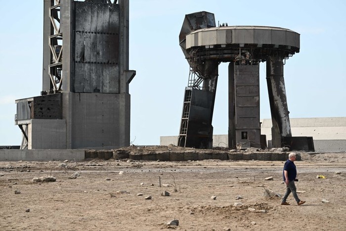 Dampak roket starship meledak