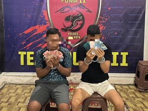 2 Pemuda Satroni Kamar Kos Guru di Bima, Gasak HP-Perhiasan Emas