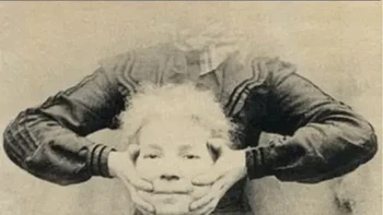 Selama era Victoria memotret diri sendiri tanpa kepala adalah salah satu obsesi orang yang paling aneh. Foto: Medium/exploring history