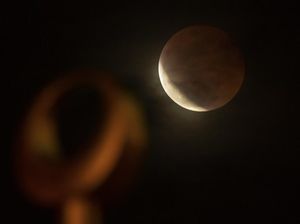 Fenomena Alam 6 Mei 2023: Ada Hujan Meteor dan Gerhana Bulan