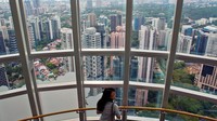 Dibangun pada 1970-an, pusat perbelanjaan 12 lantai itu terletak di sebidang tanah hak milik seluas 68.512 kaki persegi di sepanjang Jalan Tanglin dan Jalan Cuscaden. Lokasinya juga sangat dekat dengan pusat medis terkenal, seperti Pusat Medis Camden dan Rumah Sakit Gleneagles. (Sam Kang Li/Bloomberg via Getty Images)