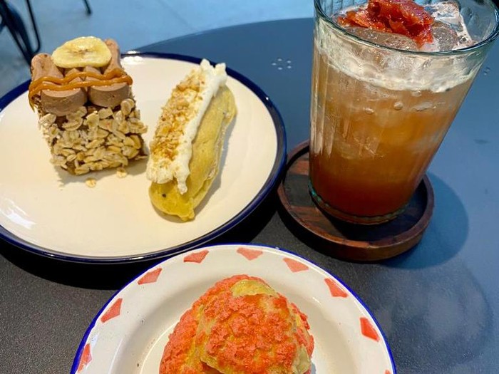 Kafe Kue Hits di Bandung