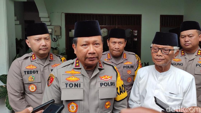 Kapolda Jatim Irjen Toni Harmanto