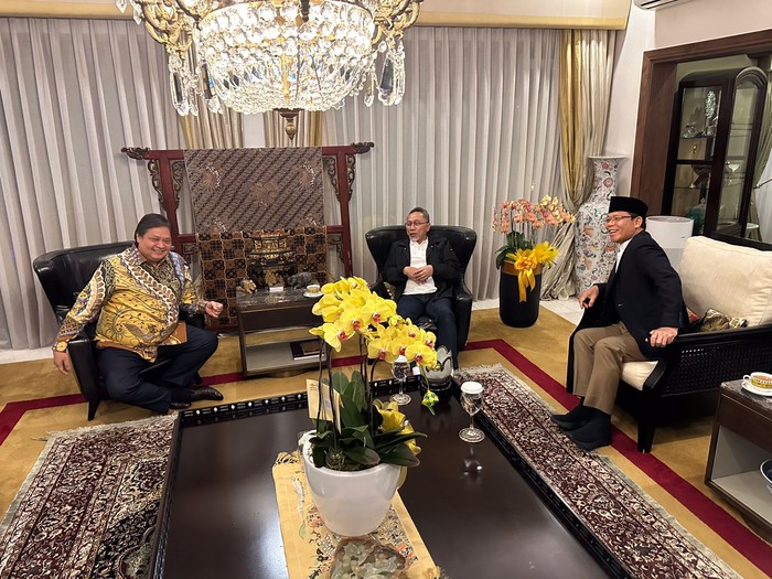 Ketum partai KIB melakukan pertemuan, Kamis (27/4/2023) malam.