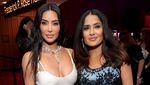 Saat Kim Kardashian Pamer Lekuk Tubuh