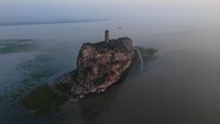 Diketahui Danau Poyang merupakan danau air tawar terbesar di China.  
