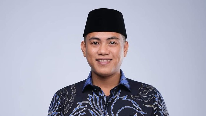 Mitra Fakhruddin Muslimin Bando.