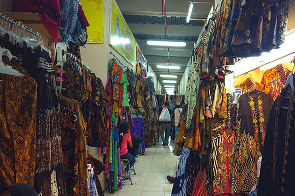 Pasar Klewer di Solo.