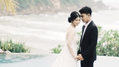 Foto Pernikahan Tri Suaka dan Nabila Maharani, Akad di Pinggir Tebing