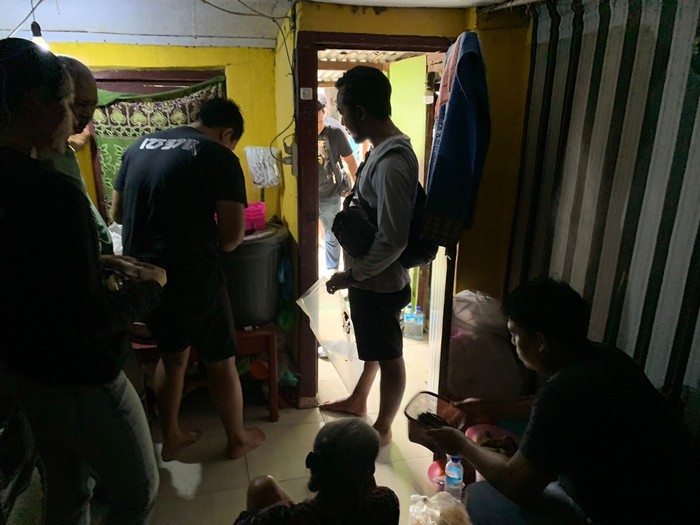 Seorang Nenek dan cucunya ditangkap polisi karena edarkan sabu di Kota Mataram. Foto: istimewa.