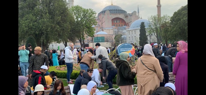 Suasana Lebaran di Istanbul Turki (Dok Fauzul Azhim Fakhrurazi)
