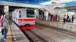 Tangga Tambahan di Stasiun Manggarai, Permudah Penumpang