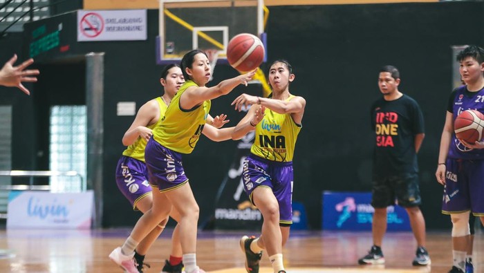 Timnas basket putri Indonesia memanfaatkan waktu 10 hari jelang dimulainya SEA Games 2023 untuk menyempurnakan strategi permainan.