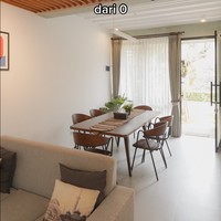 Tak hanya bagian luarnya saja, bagian dalam rumah pun tak kalah menawan. Walaupun masih menggunakan struktur bangunan dari rumah lama, namun bagian dalam rumah terlihat seperti dibangun ulang seluruhnya. Foto: TikTok/@livinglovingnet