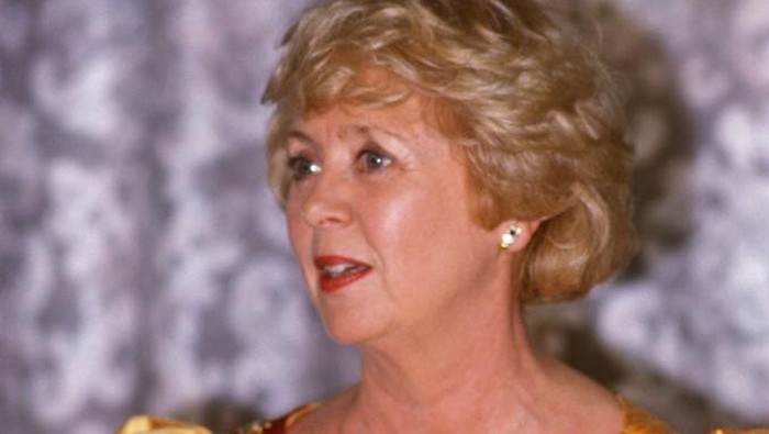 Queen Elizabeth II makes an official state visit to Iceland, Vigdis Finnbogadottir, President of Iceland, 25th June 1990. (Photo by John Shelley Collection/Avalon/Getty Images)