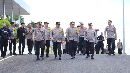 Wakapolri Komjen Pol Prof Gatot Eddy Pramono saat melakukan kunjungan kerja di Labuan Bajo, Manggarai Barat, NTT. (Istimewa)