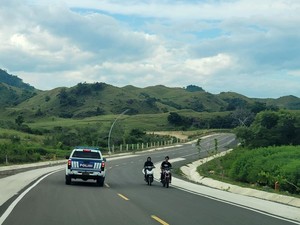 Ada yang Iri Nih! Labuan Bajo Tak Lagi Kumuh, Jalan Dajjal Lampung Dibawa-bawa