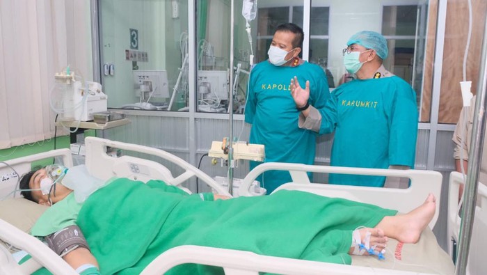Polres Jeneponto diserang OTK pada Kamis, 27 April 2023. Akibatnya, satu orang polisi tertembak. Berikut fakta-fakta terkini soal penyerangan Polres Jeneponto.