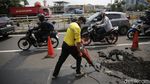 Ada Perbaikan Jalan di KH Abdullah Syafei Tebet, Begini Kondisinya