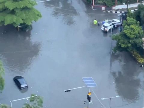 Banjir di Mayjend Sungkono Surabaya