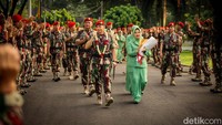 Sebelum ditunjuk sebagai Danjen Kopassus, Deddy menjabat sebagai Kasdam IV/Diponegoro. Deddy juga pernah menjadi ajudan Presiden Joko Widodo (Jokowi).