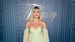 Cerita Cinta Florence Pugh yang Sekarang Lengket sama Aktor Peaky Blinders