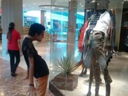 Kumpulan Foto Kelakuan Random yang Bikin Ngakak