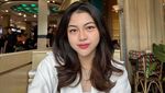 7 Pose Cantik Gabriel Angelina, Cewek yang Renang Bareng Reza Arap