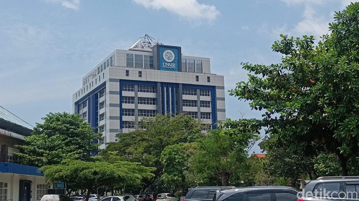 Rektorat Kampus C Unair