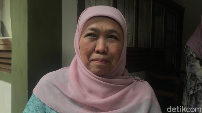 Gubernur Jatim Khofifah Indar Parawansa di Rembang, Jumat (28/4/2023).