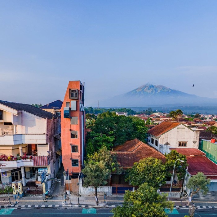 Hotel PituRooms di Salatiga