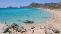 Kemudian, diposisi ke-6 ada Pantai Falassarna di Yunani. Bisa dibilang pantai ini merupakan secercah surga di Yunani karena memiliki pasir putih dengan air super jernih yang khas. Getty Images