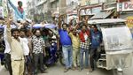 Jalur Lintasan Dibatasi, Ratusan Sopir Bajaj di India Mogok Kerja