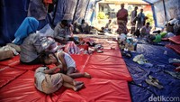 Diberitakan sebelumnya, kebakaran melanda bangunan semipermanen di Muara Angke, Jakarta Utara, beberapa hari lalu.Dinas Penanggulangan Kebakaran dan Penyelamatan (Gulkamat) mencatat sebanyak 290 rumah warga hangus terbakar.