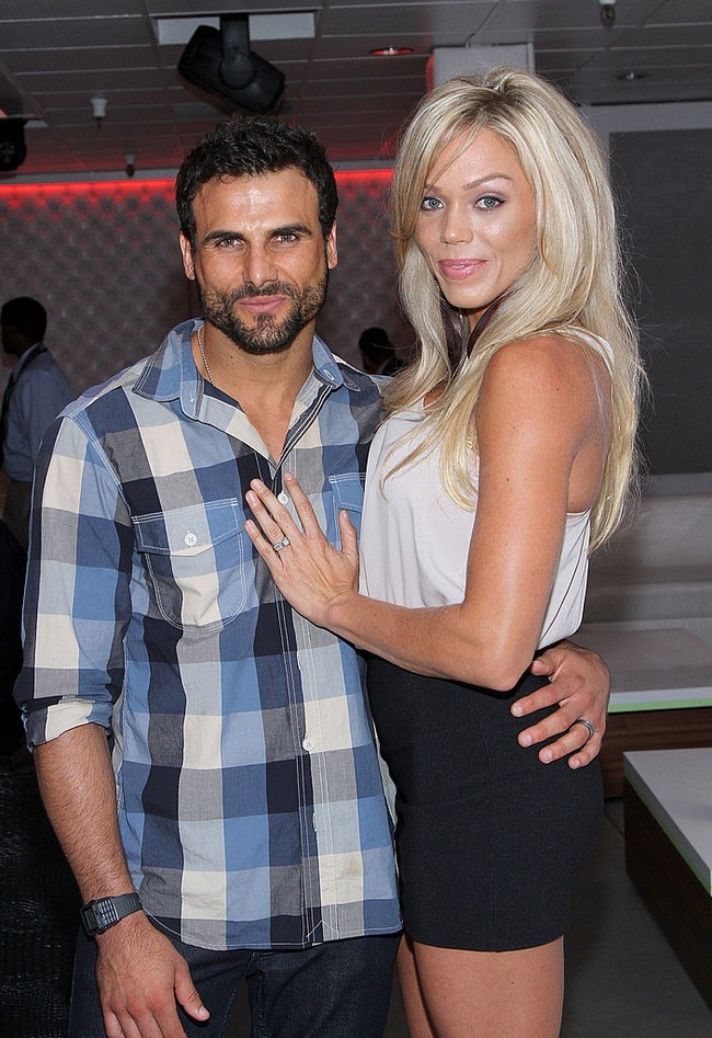 Loni menikah dengan Jeremy Jackson, bintang Baywatch, pada 2012. Namun pernikahannya hanya seumur jagung. Keduanya bercerai dua tahun kemudian. Foto: Getty Images