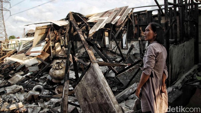 Ludes Terbakar, Begini Potret Terkini Permukiman di Muara Angke Kebakaran melanda bangunan semi permanen di Muara Angke, Jakarta Utara, Sabtu (22/4/2023) lalu. Begini kondisi terkini permukiman tersebut.