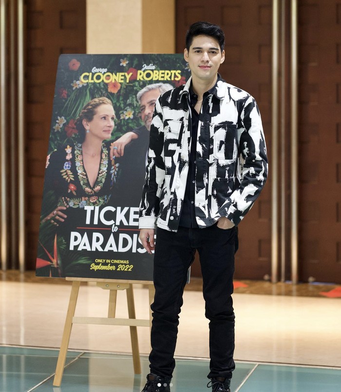 Maxime Bouttier Diisukan Pacar Luna Maya, Intip Keseruan Kulinerannya Maxime Bouttier Diisukan Pacar Luna Maya, Intip Keseruan Kulinerannya