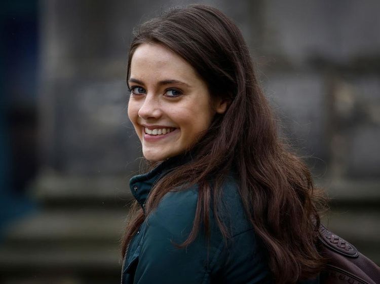 Potret Meg Bellamy Sebagai Kate Middleton di The Crown, Mirip?